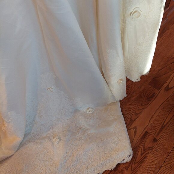 New with Tags Classy Basque Waist Ivory Off Shoulder Bridal Gown Dress sz 14 - Picture 11 of 16